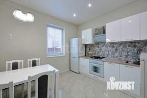 Дом 115м&sup2;, 2-этажный, участок 3 сот.  