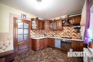Дом 140м², 2-этажный, участок 6 сот.  