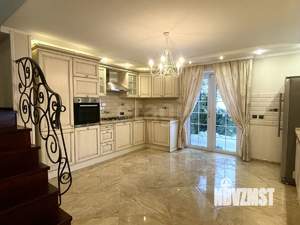 Таунхаус 140м&sup2;, 3-этажный, участок 2 сот.  