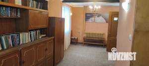 Дом 135м&sup2;, 2-этажный, участок 6 сот.  