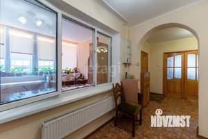 Дом 300м², 3-этажный, участок 12 сот.  