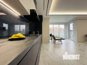 Дом 320м², 3-этажный, участок 6 сот.  