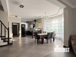 Таунхаус 188м&sup2;, 3-этажный, участок 3 сот.  