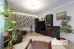 Дом 235м², 3-этажный, участок 7 сот.  