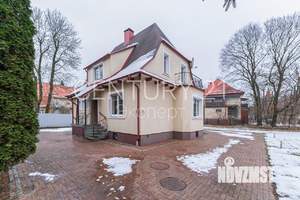 Дом 316м², 3-этажный, участок 11 сот.  