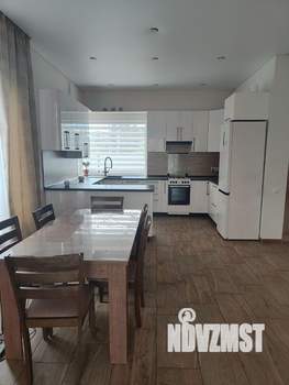 Дом 146м&sup2;, 2-этажный, участок 4 сот.  