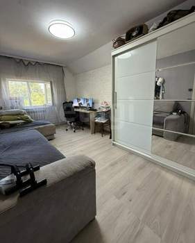 Дом 70м&sup2;, 2-этажный, участок 5 сот.  