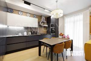 Таунхаус 180м², 3-этажный, участок 2 сот.  