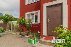 Дом 160м&sup2;, 3-этажный, участок 5 сот.  