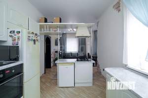 Дом 240м², 3-этажный, участок 5 сот.  