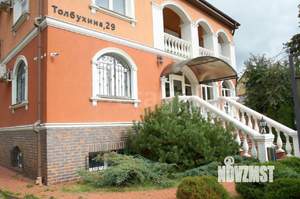 Дом 496м², 3-этажный, участок 7 сот.  