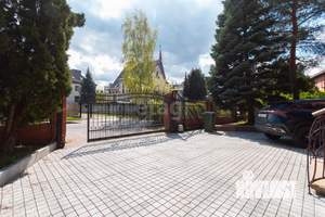 Дом 519м², 3-этажный, участок 7 сот.  