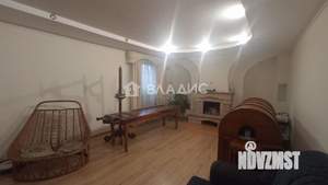 Дом 430м², 3-этажный, участок 12 сот.  