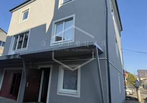 Дом 50м&sup2;, 2-этажный, участок 2 сот.  