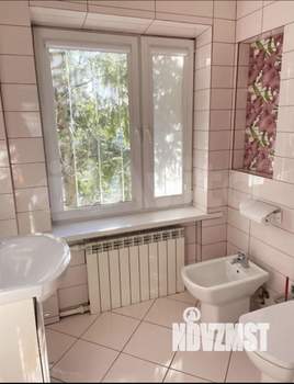 Дом 226м², 3-этажный, участок 7 сот.  