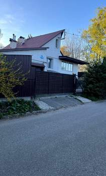 Дом 352м², 3-этажный, участок 8 сот.  