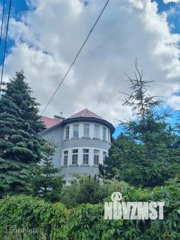 Дом 880м², 3-этажный, участок 14 сот.  