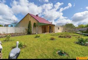 Дом 76м&sup2;, 2-этажный, участок 10 сот.  