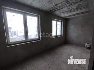 Дом 480м&sup2;, 3-этажный, участок 5 сот.  