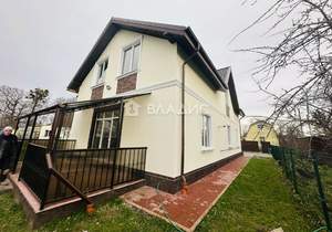 Дом 236м², 2-этажный, участок 6 сот.  