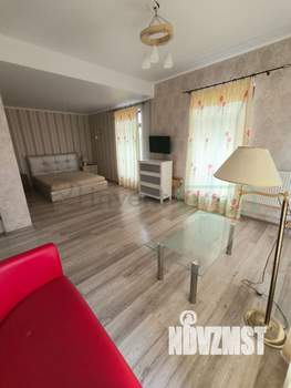 Дом 136м², 2-этажный, участок 10 сот.  