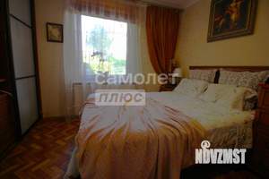 Коттедж 165м², 2-этажный, участок 6 сот.  