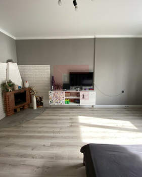 Дом 343м&sup2;, 3-этажный, участок 7 сот.  