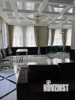 Дом 360м², 2-этажный, участок 8 сот.  