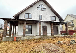 Дом 196м&sup2;, 2-этажный, участок 5 сот.  