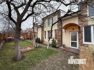 Дом 199м&sup2;, 2-этажный, участок 2 сот.  