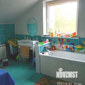 Дом 180м², 2-этажный, участок 10 сот.  
