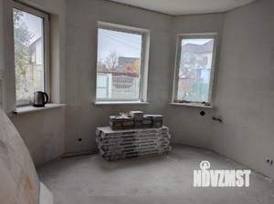 Дом 177м², 2-этажный, участок 4 сот.  