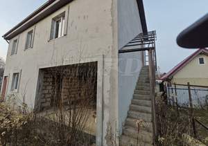 Дом 120м&sup2;, 2-этажный, участок 6 сот.  