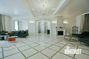 Дом 520м², 3-этажный, участок 6 сот.  