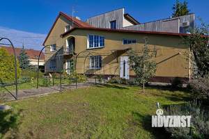 Дом 214м&sup2;, 3-этажный, участок 11 сот.  