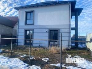 Дом 110м&sup2;, 2-этажный, участок 4 сот.  