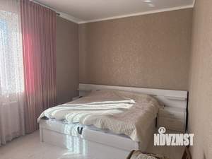 Дом 180м&sup2;, 2-этажный, участок 7 сот.  