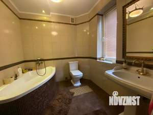 Дом 334м², 3-этажный, участок 6 сот.  