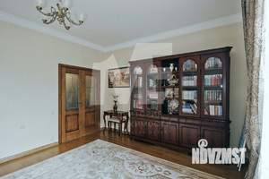 Дом 240м², 3-этажный, участок 6 сот.  