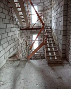 Дом 285м&sup2;, 2-этажный, участок 7 сот.  