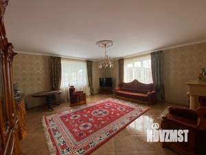 Дом 334м², 3-этажный, участок 6 сот.  