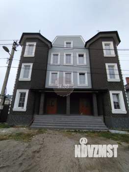 Дом 574м², 3-этажный, участок 5 сот.  