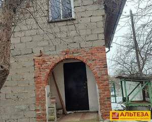 Дом 25м&sup2;, 2-этажный, участок 6 сот.  