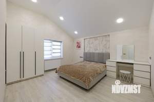 Дом 122м&sup2;, 2-этажный, участок 3 сот.  