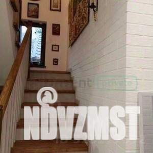 Дом 193м&sup2;, 2-этажный, участок 7 сот.  