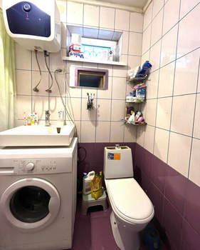 Дом 60м&sup2;, 2-этажный, участок 6 сот.  