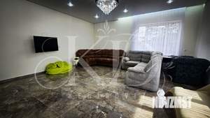 Дом 180м&sup2;, 2-этажный, участок 6 сот.  