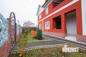 Дом 200м&sup2;, 2-этажный, участок 7 сот.  