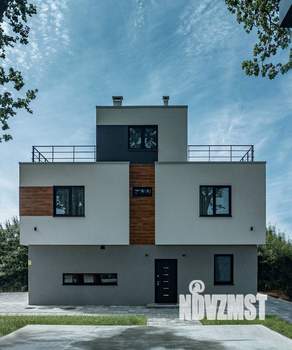 Дом 144м&sup2;, 3-этажный, участок 3 сот.  