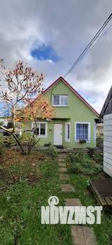 Дом 68м&sup2;, 2-этажный, участок 4 сот.  